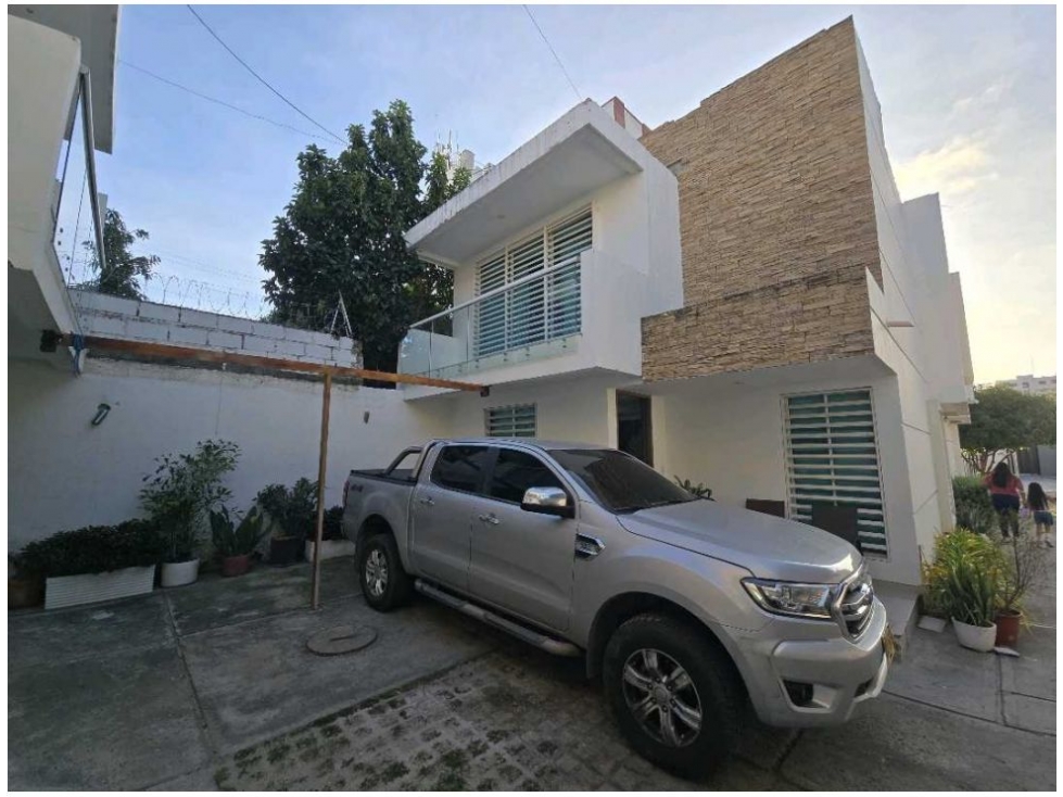 EN VENTA HERMOSA CASA EN BAVARIA CM-3