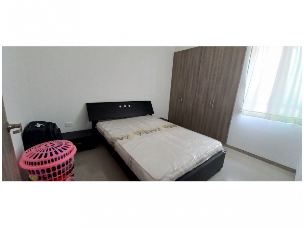 Vendo casa amoblada, de tres niveles, Barrio Jardin-NG — foto 2