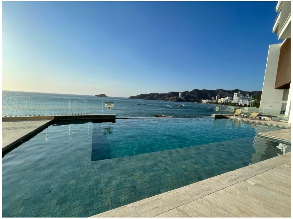 Venta de apartamento edificio frente al mar Rodadero Santa Marta
