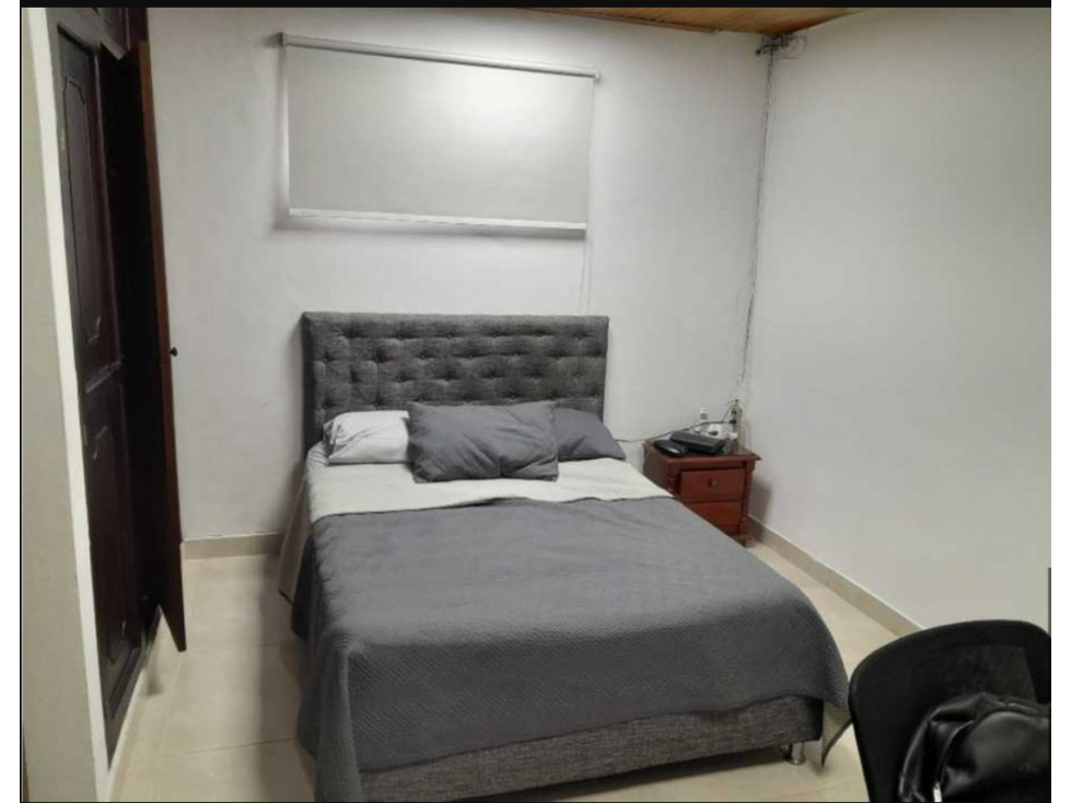 Amplia Casa Esquinera Remodelada en Los Olivos C-9 — foto 5