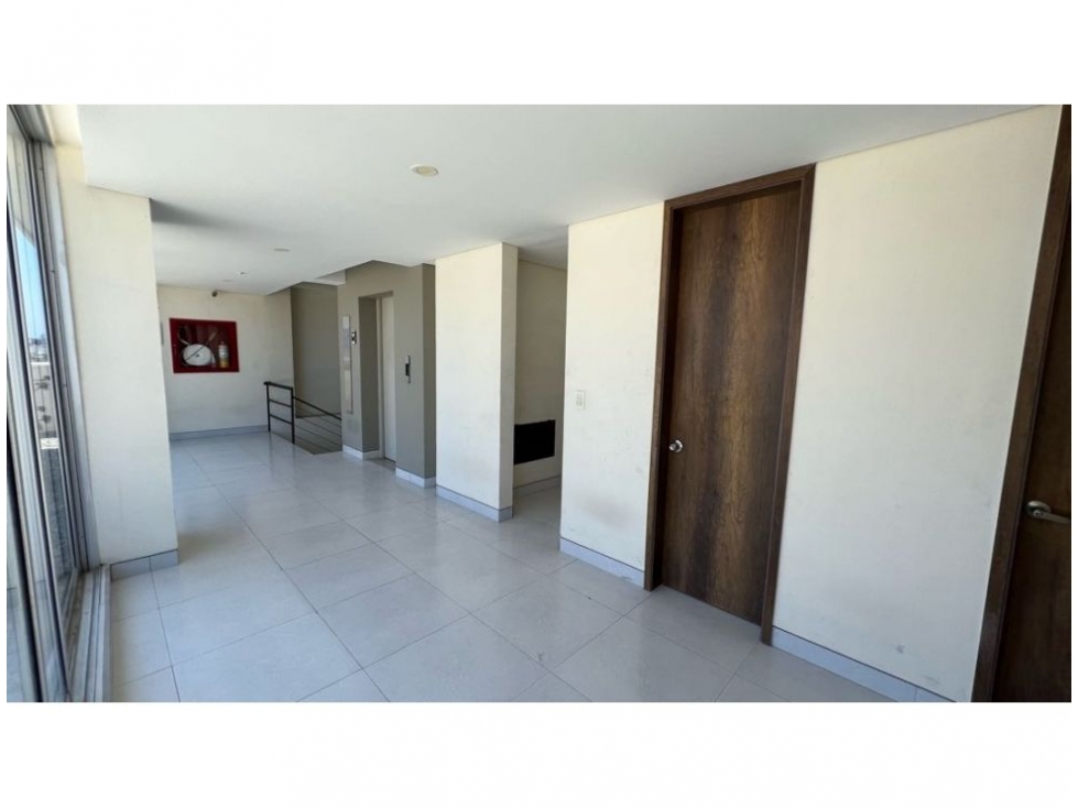 Venta de Oficina, Edf Empresarial, Santa Marta - 2