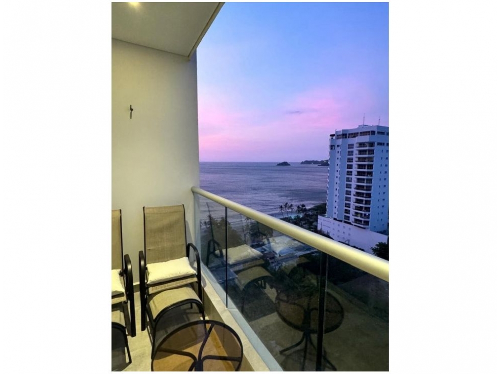 Exclusivo Apartamento en Playa Salguero Vista al Mar y Montaña