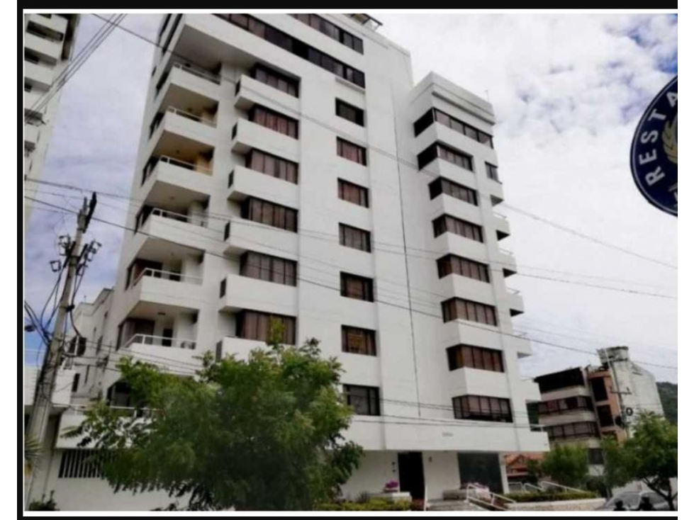 Apartamento en tercera linea de mar en rodadero sur