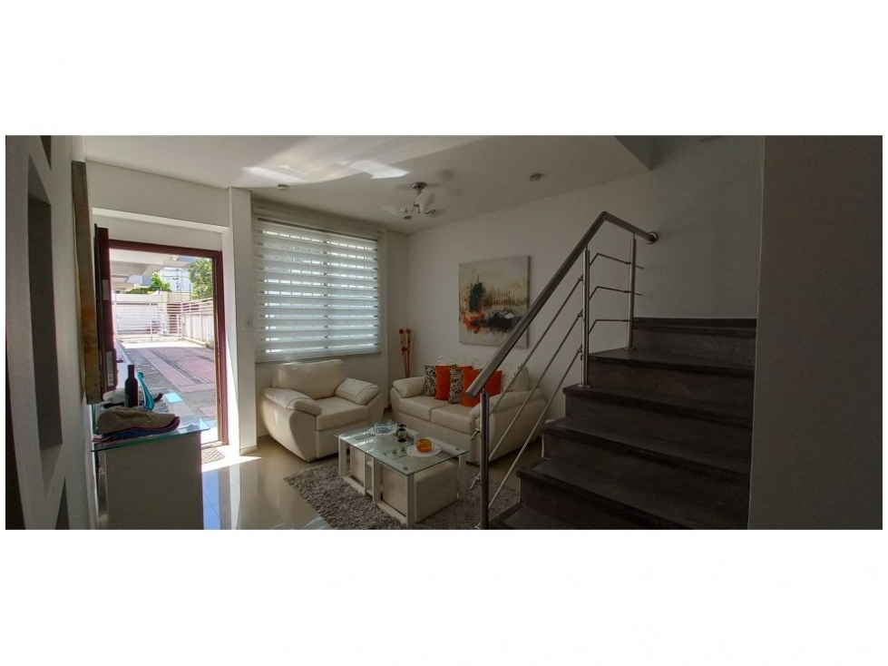 Vendo casa amoblada, de tres niveles, Barrio Jardin-NG