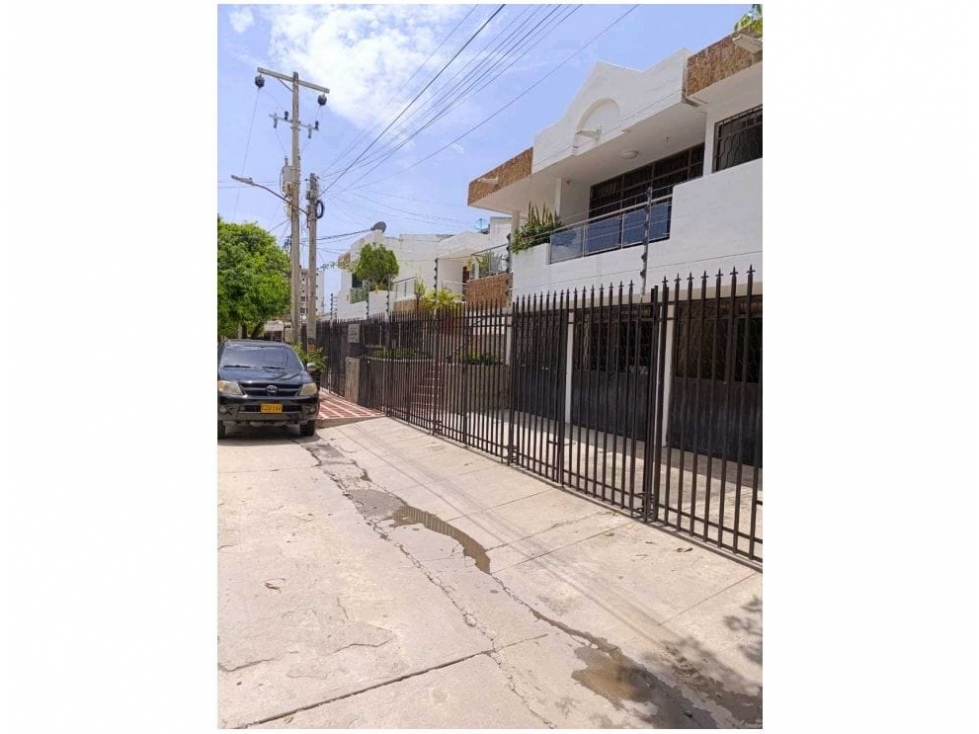 Se vende casa de 2 pisos en conjunto cerrado, el jardín — foto 2