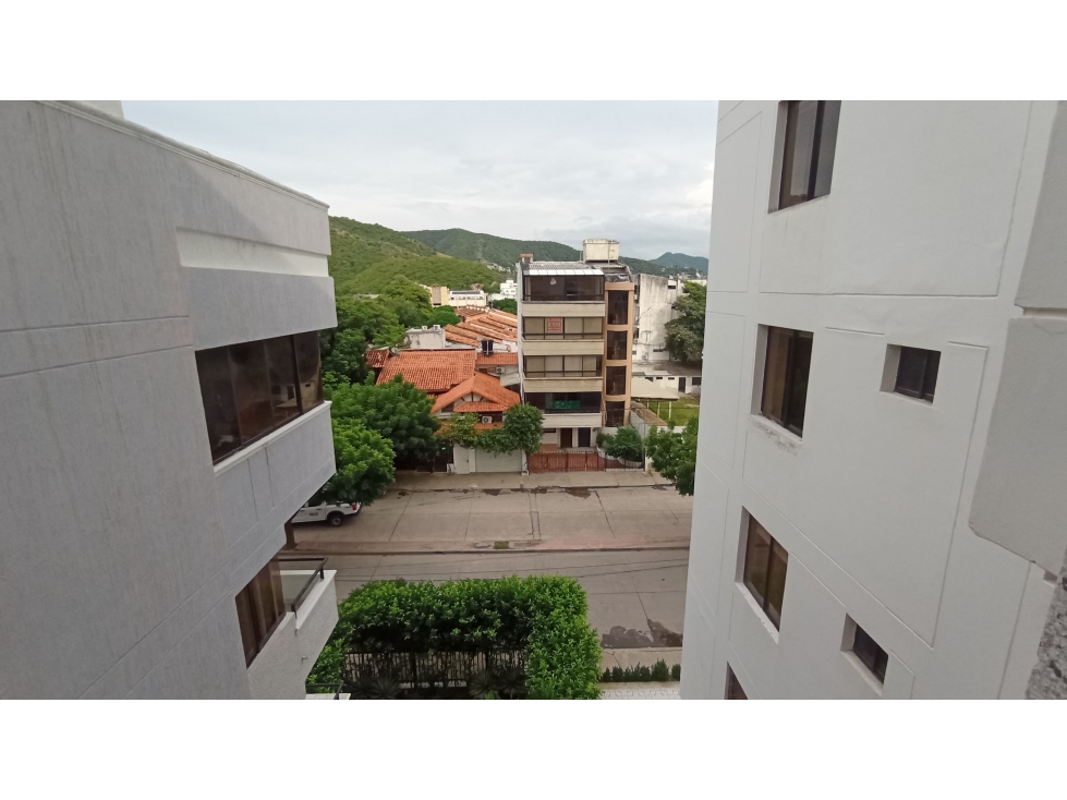 Venta de Hermoso reformado apartamento Duplex, Rodadero.