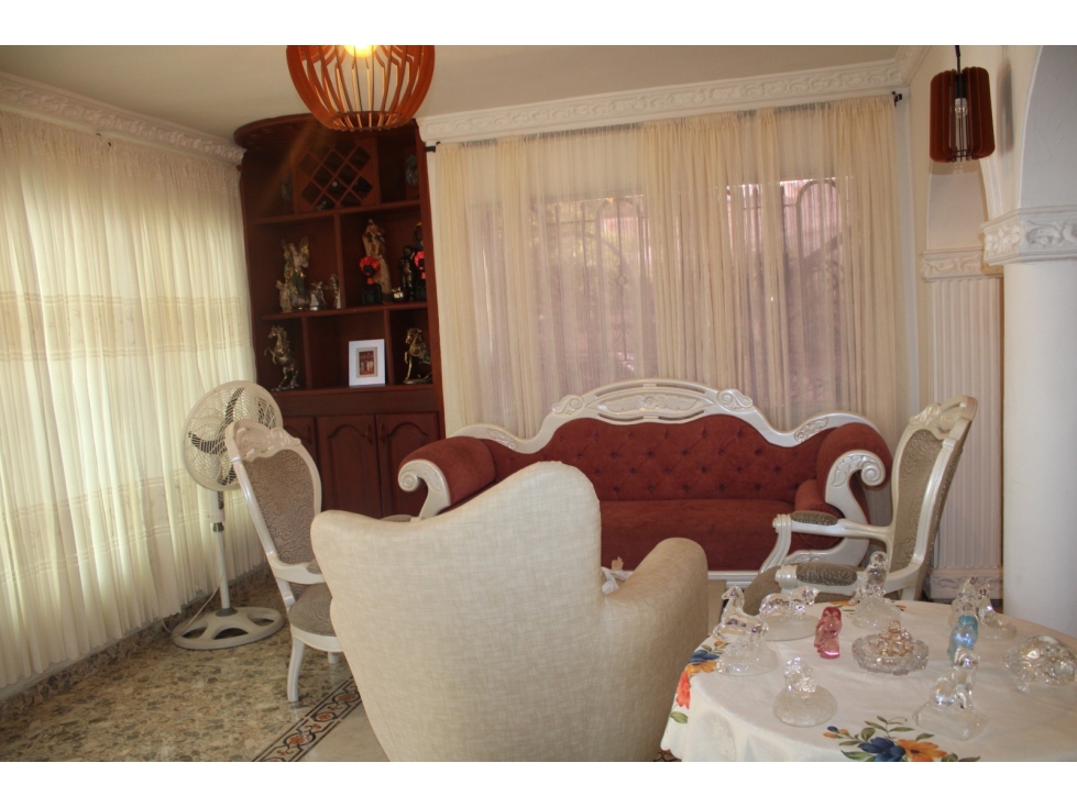 Gran oportunidad Casa con 2 aptos independientes en Los Naranjo G-23 — foto 5