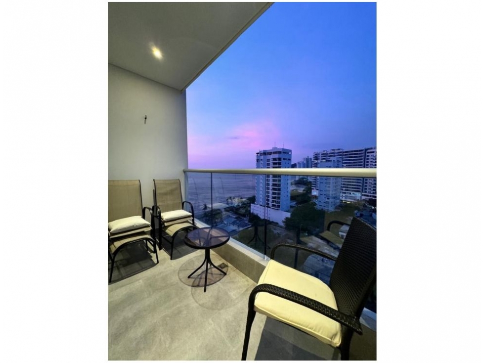 Exclusivo Apartamento en Playa Salguero Vista al Mar y Montaña — foto 2