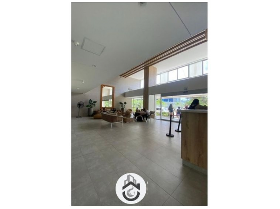 SE VENDE APARTASUITE EN SALGUERO AMOBLADO CON RENTA DE TURISMO — foto 3