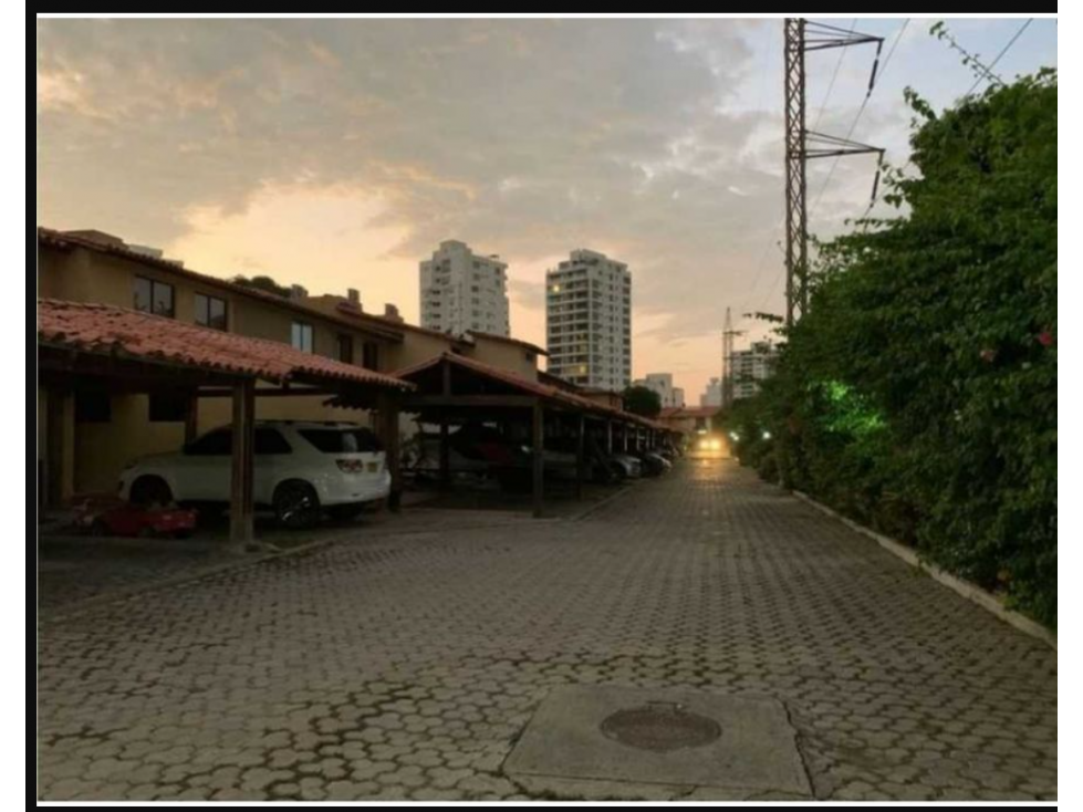 Amplia casa de 2 pisos en conjunto cerrado Bavaria C-8 — foto 5