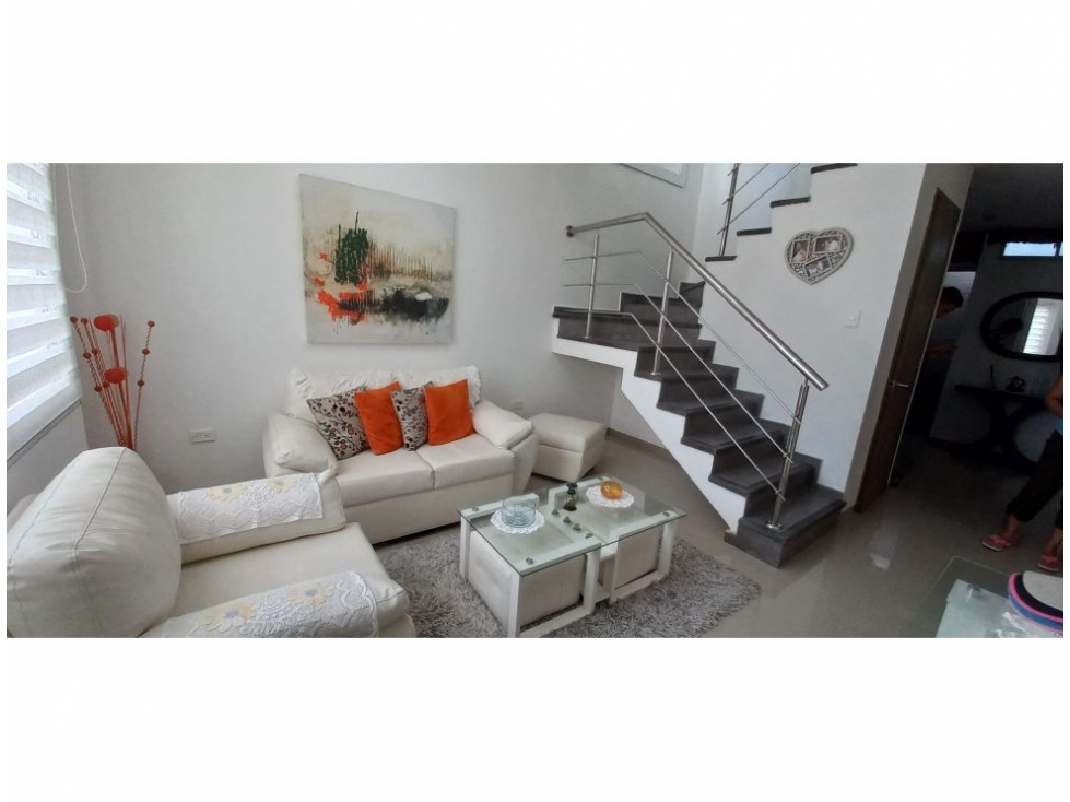 Vendo casa amoblada, de tres niveles, Barrio Jardin-NG — foto 6
