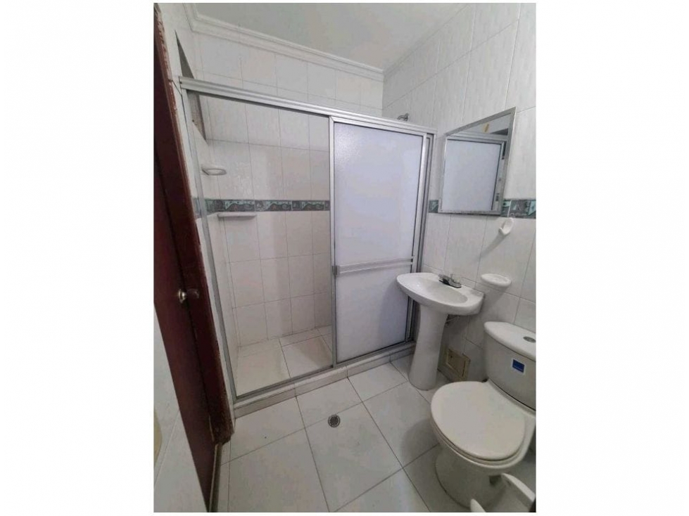 Se vende hermosa casa de 2 pisos, 207m2, el jardín — foto 4