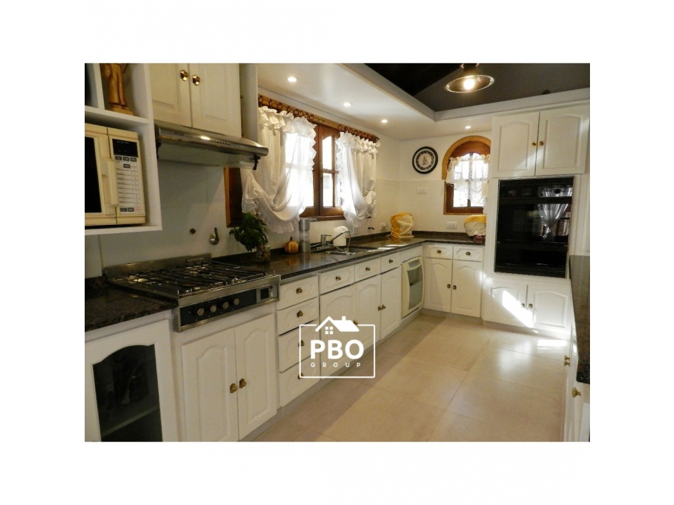 La Falda Cordoba CASA VENTA 6 Dorm. Alta Categ. Pileta Villa Eden - 2