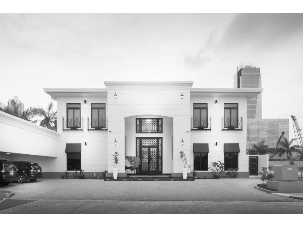 Mansion - Costa del Este - $3,800,000