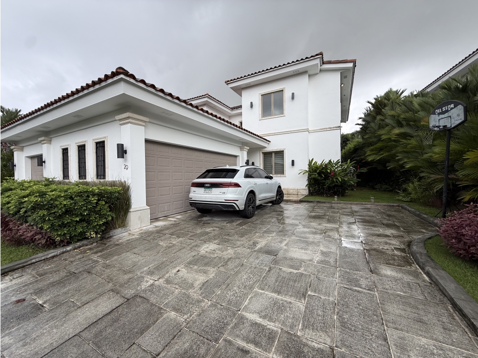 Fairway Estates - Santa Maria - $2,100,000