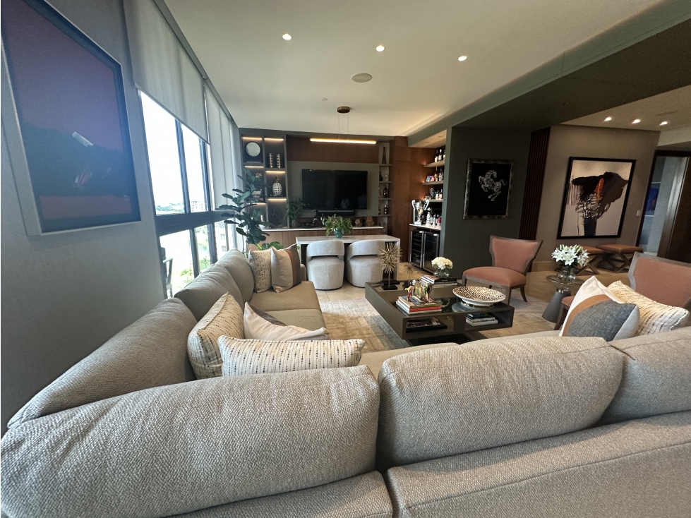 Valery Point $1,250,000