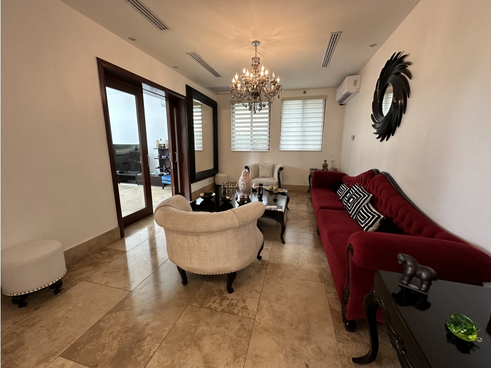 Casa Fairways Estates - Santa Maria - frente al golf $2,350,000 — foto 2