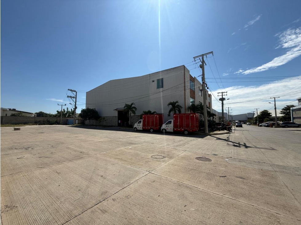 Bodega en arriendo en los Volcanes - 1