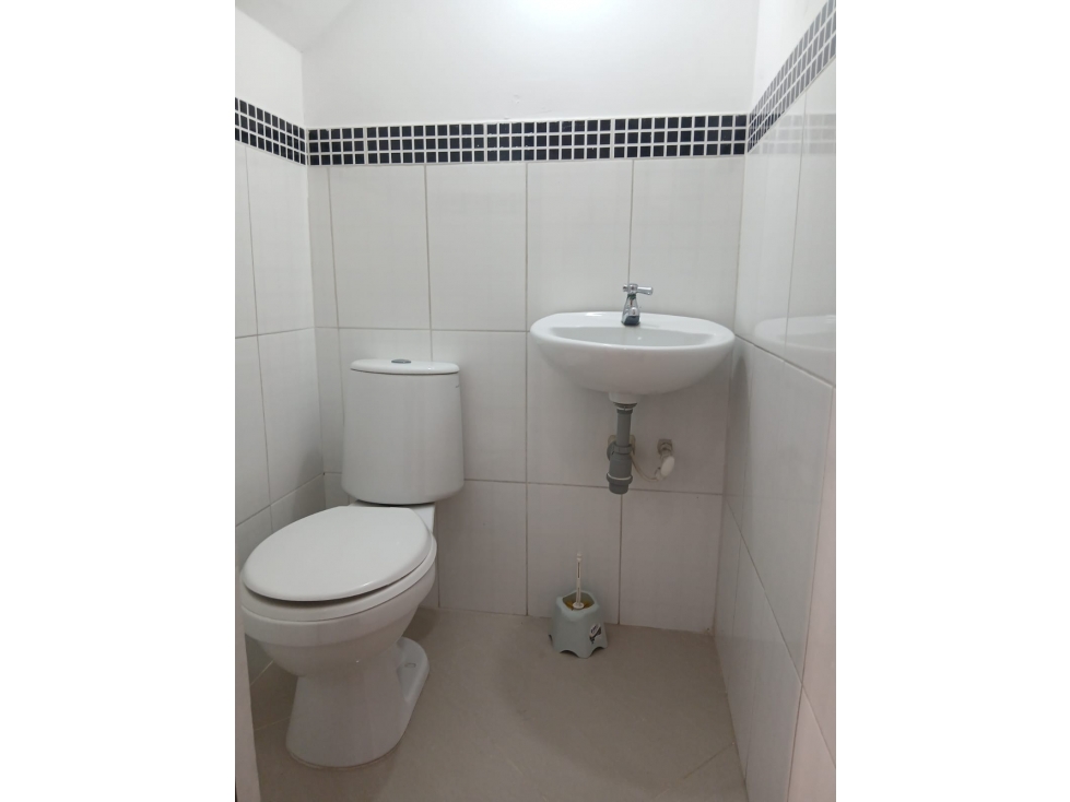 Venta Local Comercial Sabaneta Sector Entreamigos — foto 6