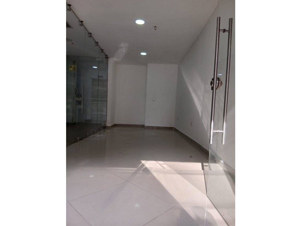 Arriendo Local Comercial Sabaneta Sector Calle Larga — foto 2