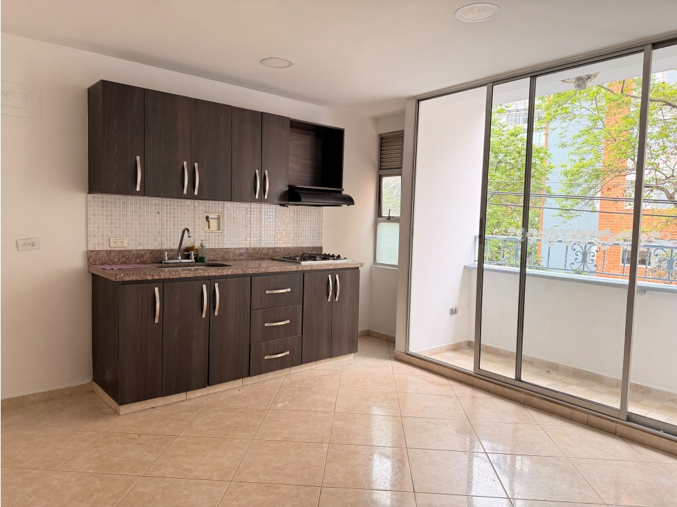 Venta o Arriendo Sabaneta Sector Calle Larga