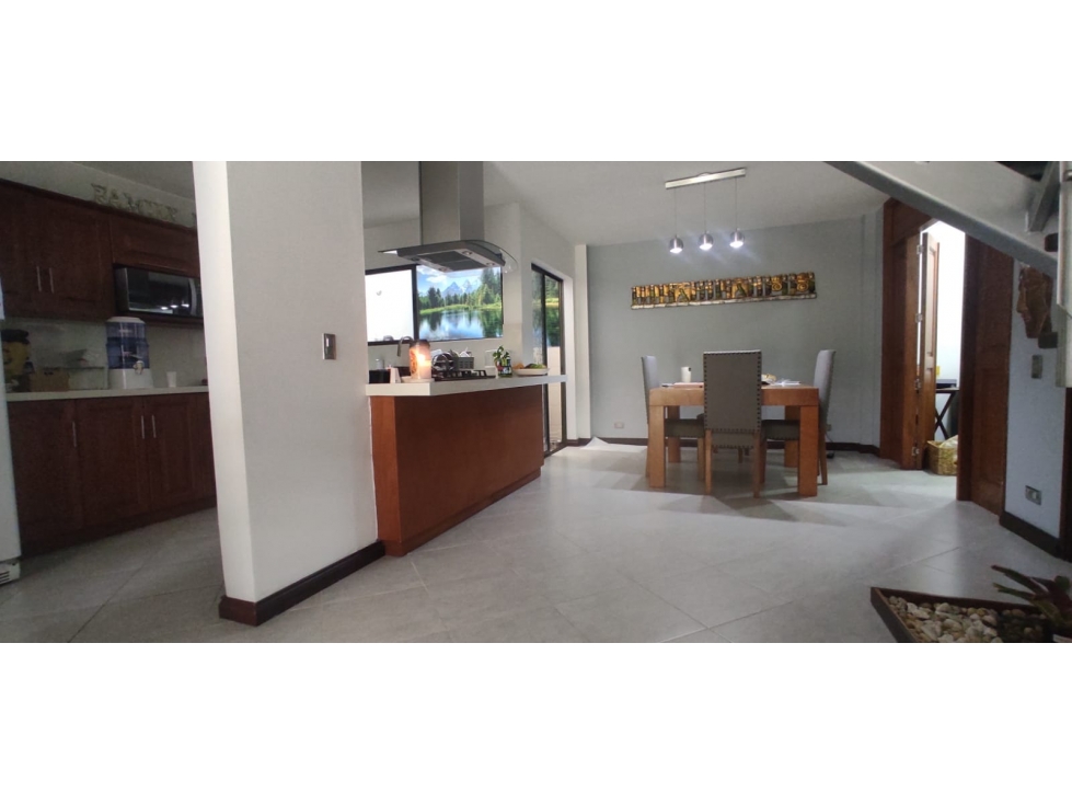VENTA CASA SABANETA SECTOR AVES MARIA PARTE ALTA — foto 4