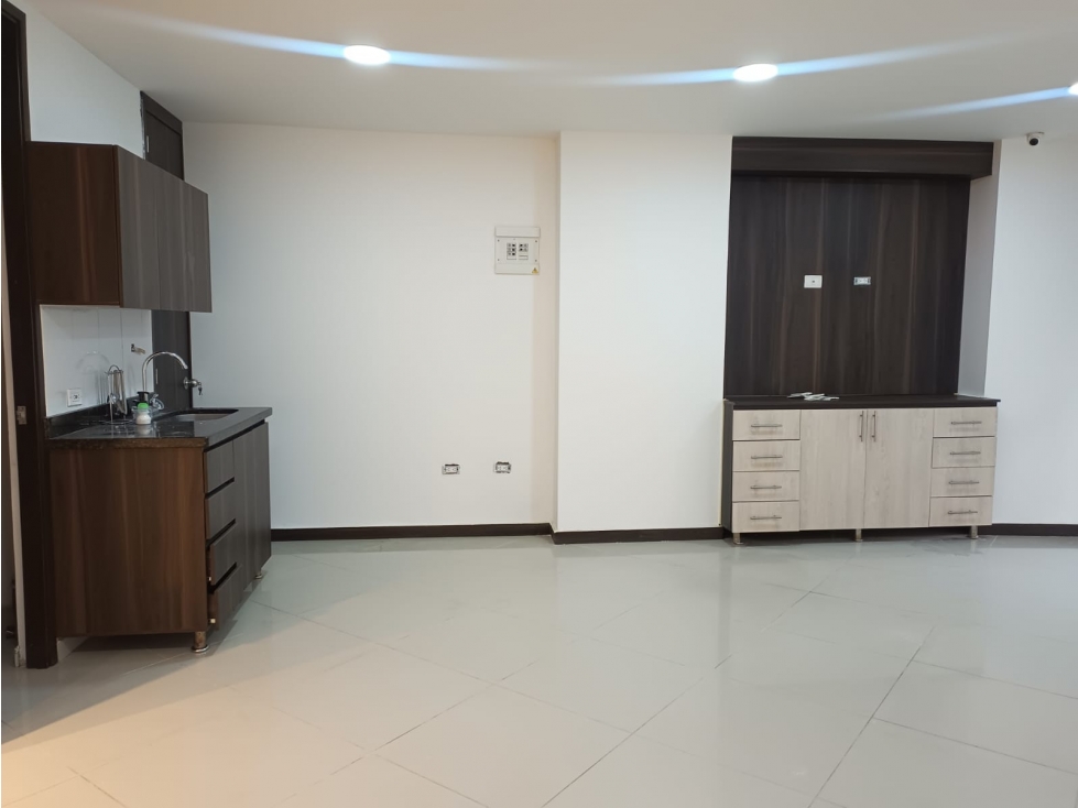 ARRIENDO O VENTA OFICINA SABANETA SECTOR CALLE LARGA - 4