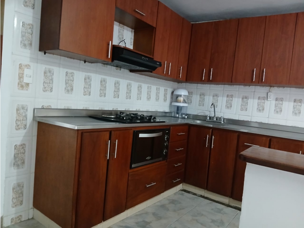 Arriendo Casa Sabaneta Sector Calle del Banco - 1