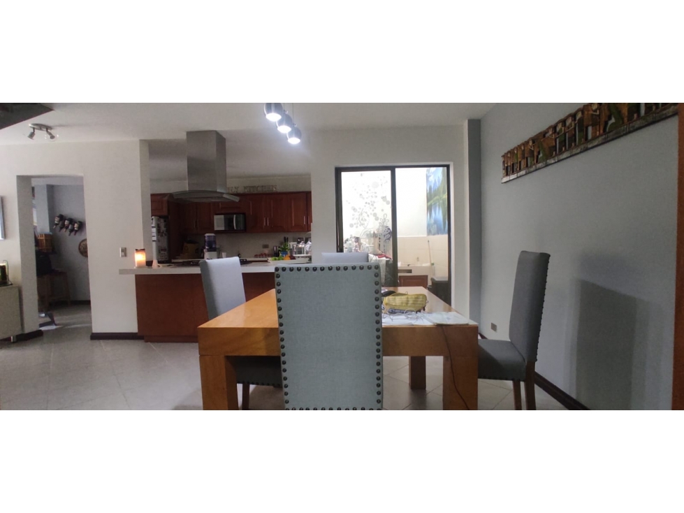 VENTA CASA SABANETA SECTOR AVES MARIA PARTE ALTA — foto 2