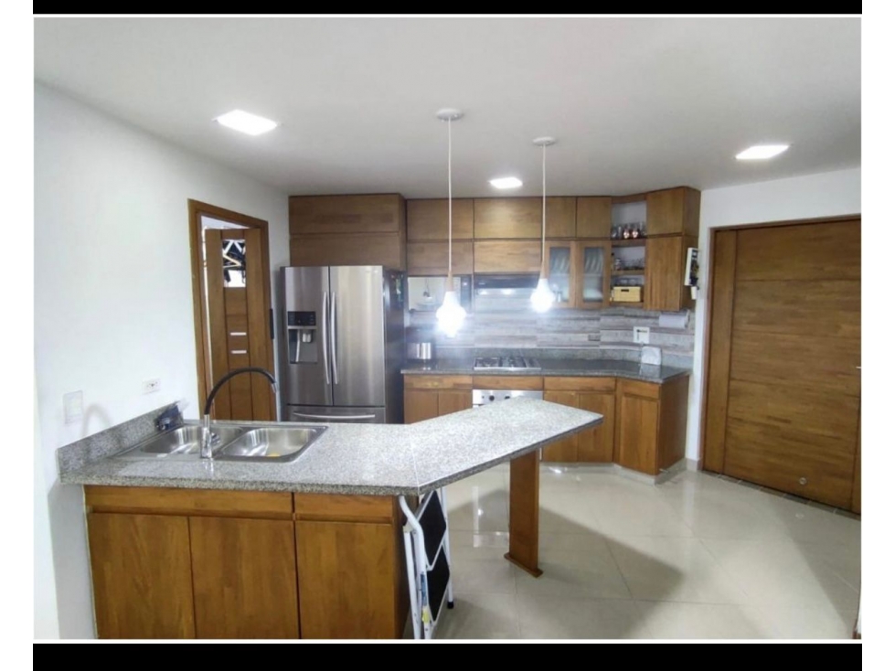 Venta Apartamento Sabaneta Sector Aves Maria Parte Alta — foto 2