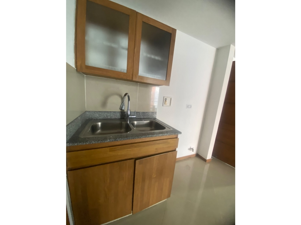 Arriendo Apartamento Sabaneta Sector Aves Maria — foto 3