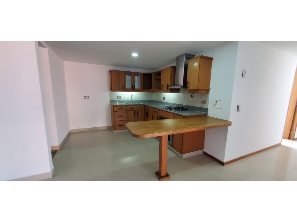 Venta Apartamento Sabaneta Sector Aves Maria