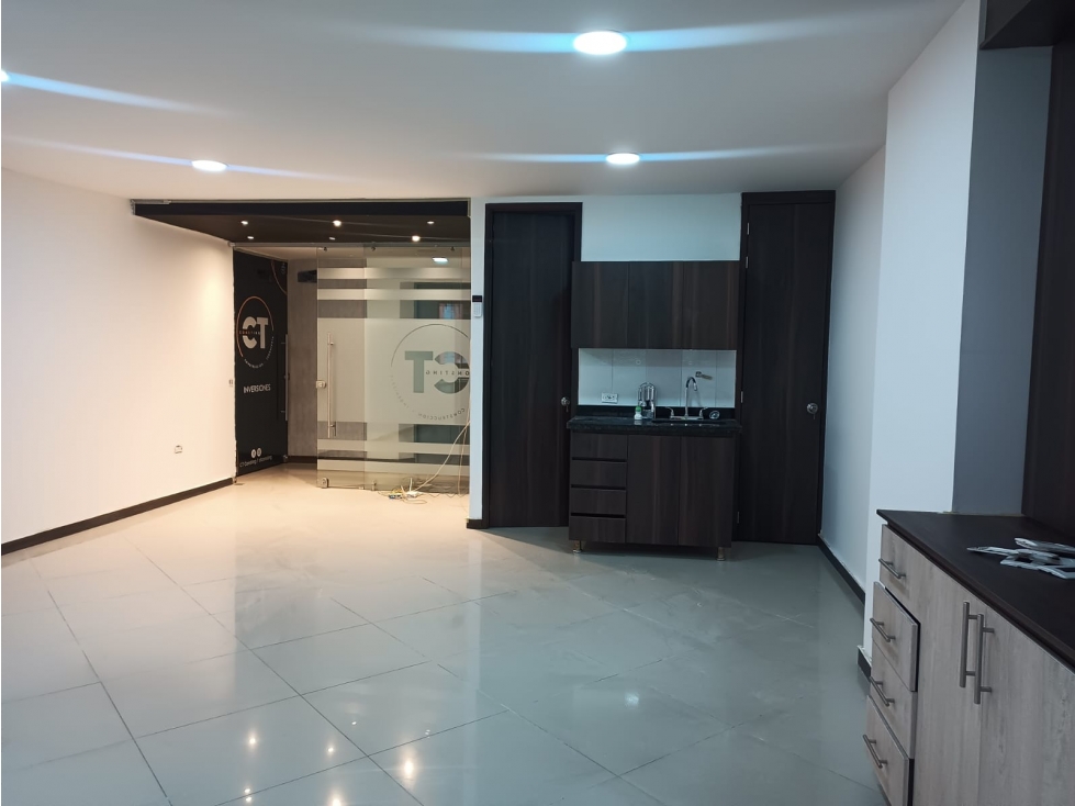 ARRIENDO O VENTA OFICINA SABANETA SECTOR CALLE LARGA - 6