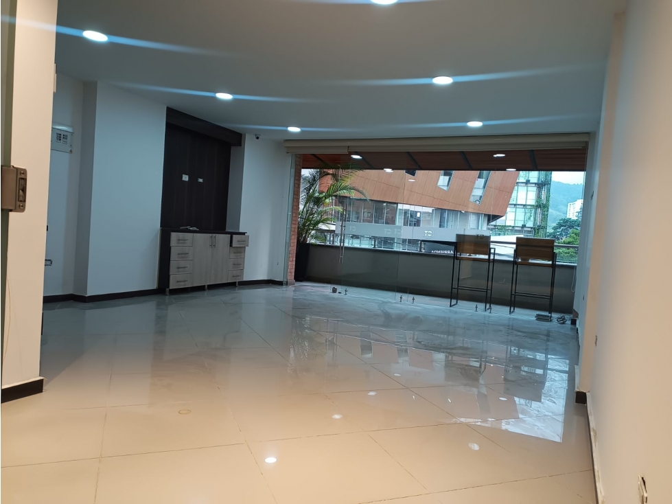 ARRIENDO O VENTA OFICINA SABANETA SECTOR CALLE LARGA - 3