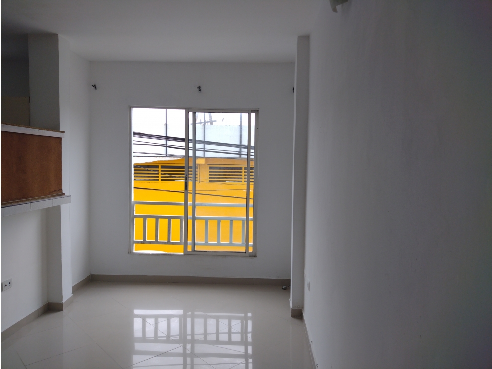 Apartamento en alquiler Remodelado | 2 habitaciones | 2 baños | 72 m² — foto 2