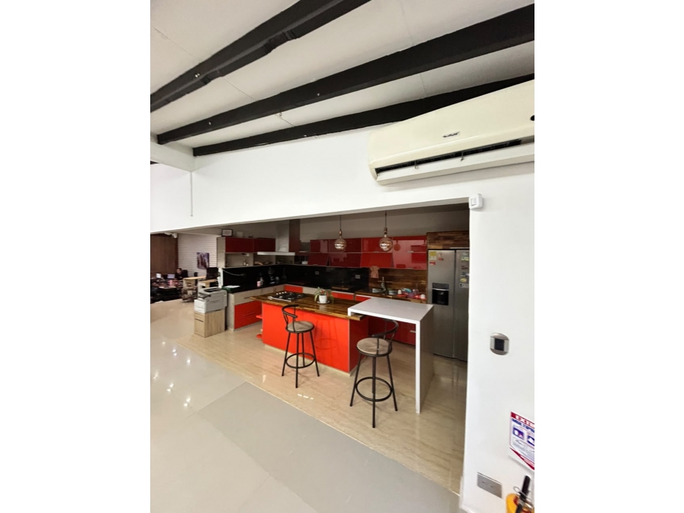 CASA EN VENTA EN EL BOSQUE NORTE DE CALI | USO MIXTO | 250 M2 - 2