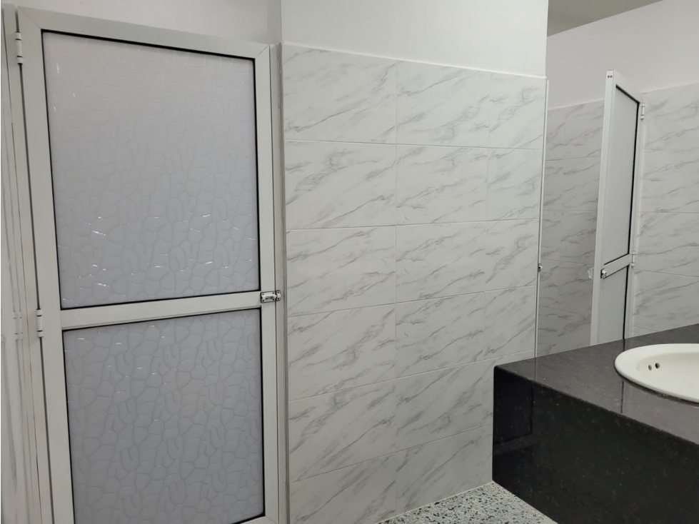 LOCAL EN ARRIENDO - JAMUNDI - 2