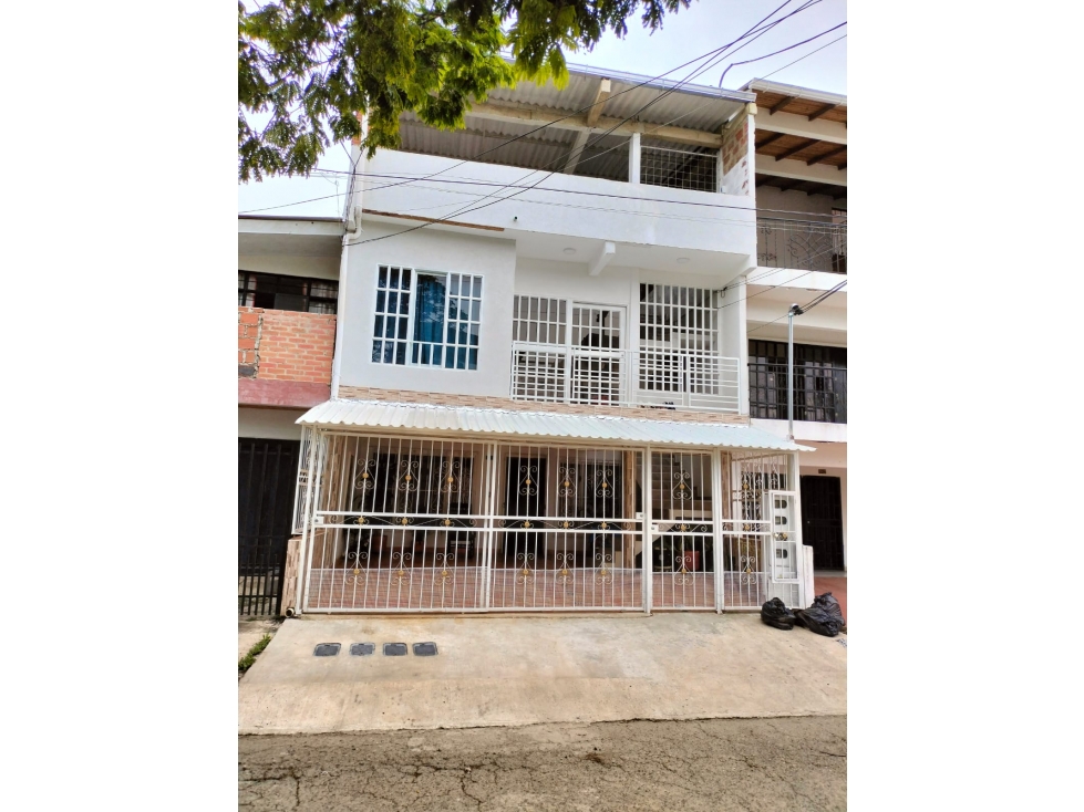 VENTA DE CASA EN EL BARRIO LA PRADERA EN JAMUNDI