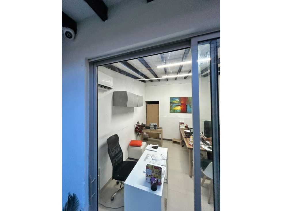 CASA EN VENTA EN EL BOSQUE NORTE DE CALI | USO MIXTO | 250 M2 - 6