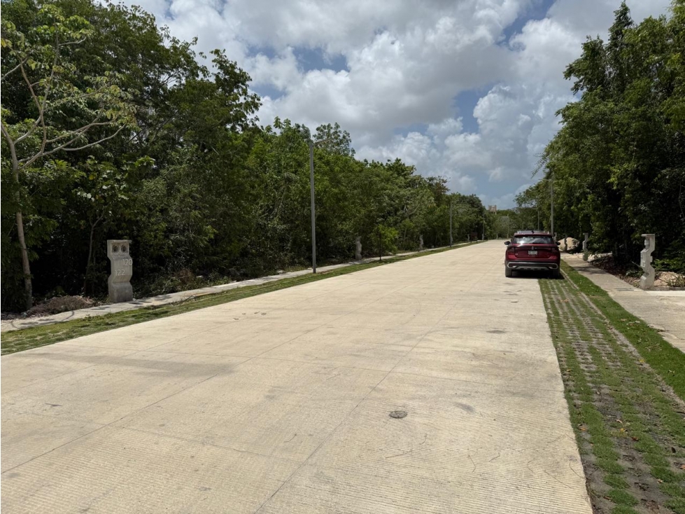 Lote Comercial en Venta sobre Av. Mallorca Paseo La Selva 2, Cancún - 6