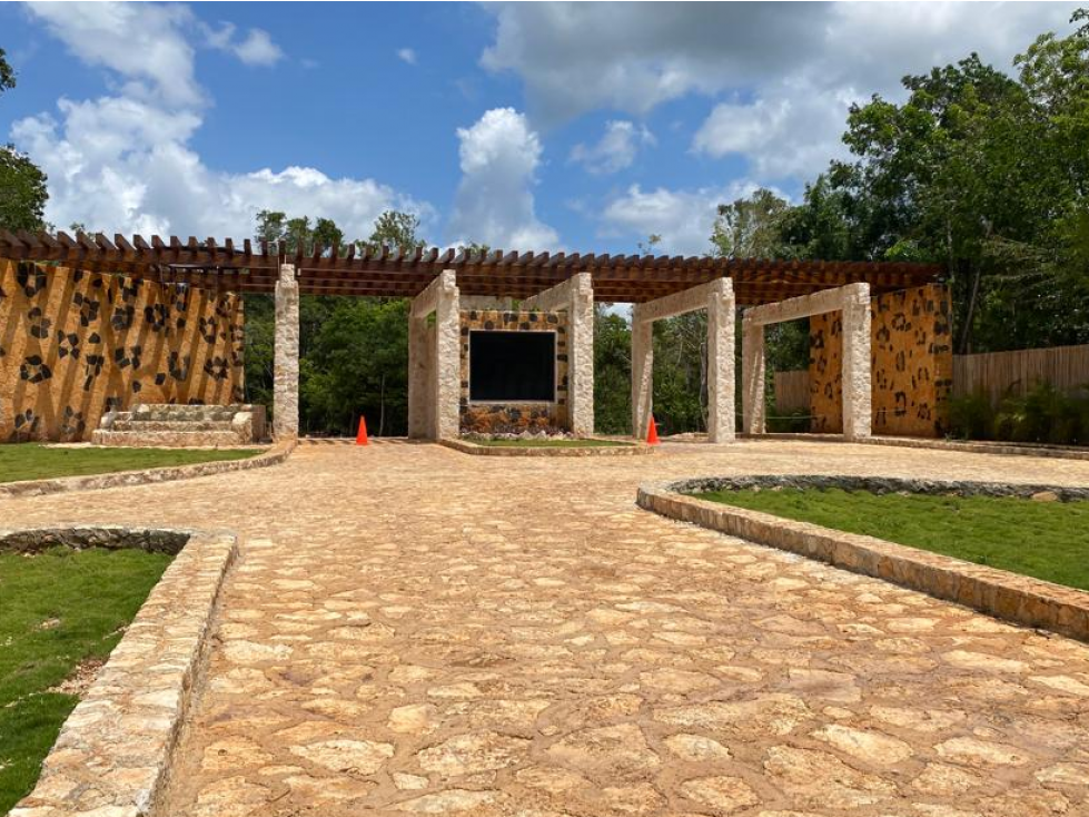Venta de Terreno en Puerto Morelos en Ruta de los Cenotes - 1