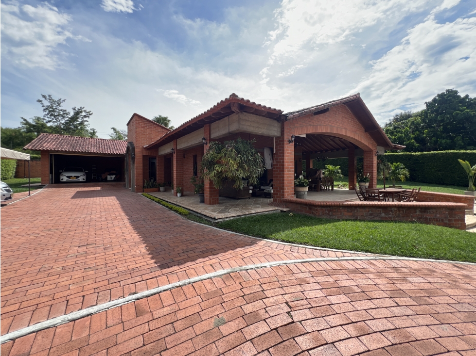 RENTO CASA CAMPESTRE EN CONDOMINIO EN CERRITOS PEREIRA