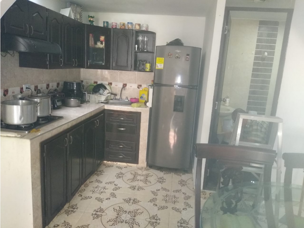 VENDO CASA DE 2 PISOS INDEPENDIENTES EN EL PARQUE INDUSTRIAL