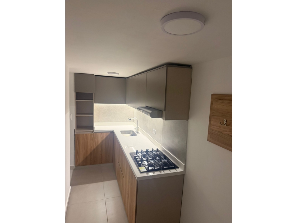 VENDO APARTAMENTO SOBRE LA AV 30 DE AGOSTO PEREIRA — foto 3