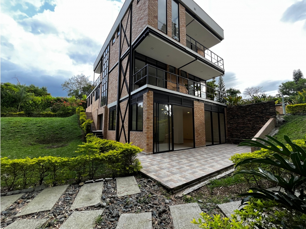 VENDO CASA CAMPESTRE DE 2 NIVELES PARA ESTRENAR CERRITOS PEREIRA