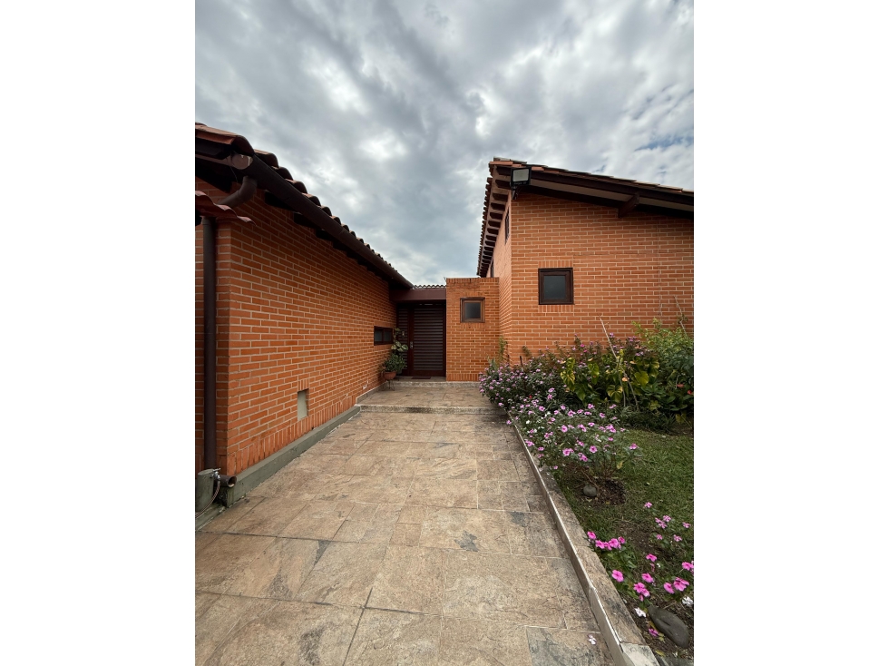 VENDO CASA CAMPESTRE DE 1 NIVEL POR LA VARIANTE EL POLLO - 2