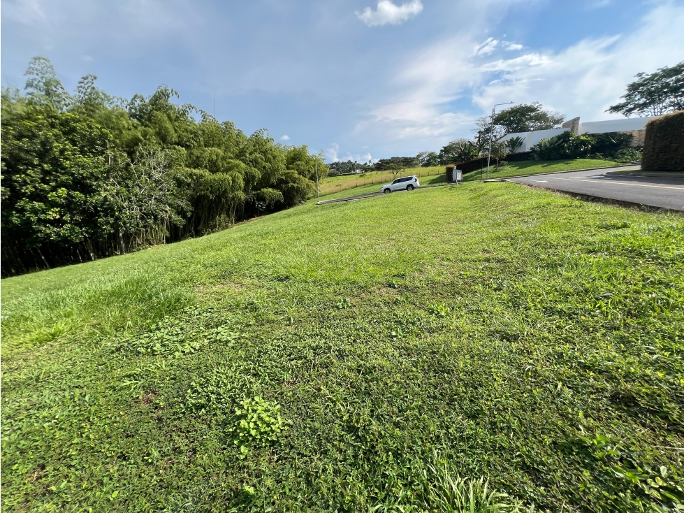 VENDO LOTE CAMPESTRE EN EL CONDOMINIO MALABAR EN CERRITOS, PEREIRA. — foto 2