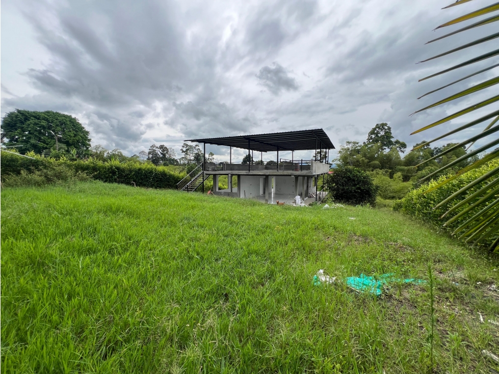 VENDO CASA CAMPESTRE EN OBRA GRIS VIA ALACA, MORELIA — foto 2