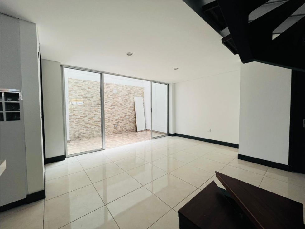 VENDO CASA URBANA EN LA VILLA PEREIRA — foto 4