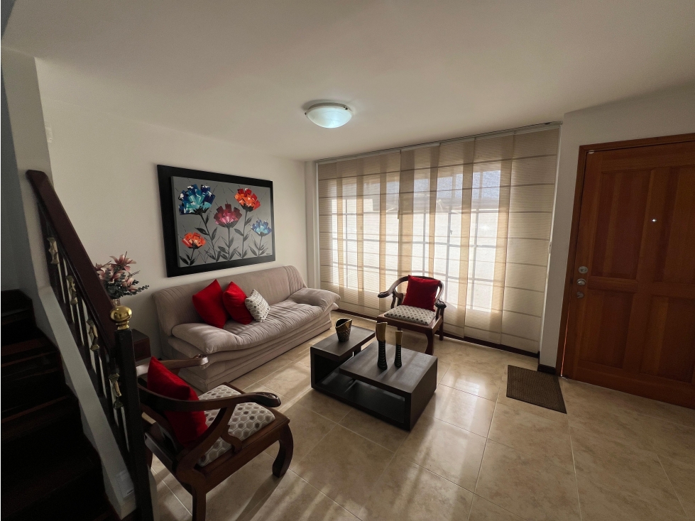 VENDO CASA DE DOS NIVELES EN ALAMOS, SECTOR CANAAN — foto 3